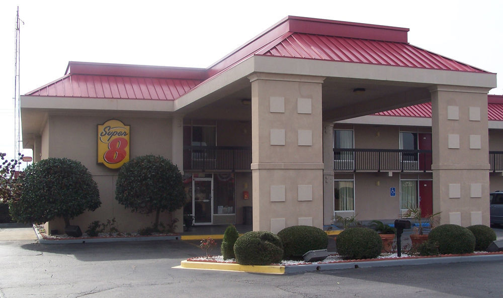 Super 8 By Wyndham Tifton Hotel Exterior photo